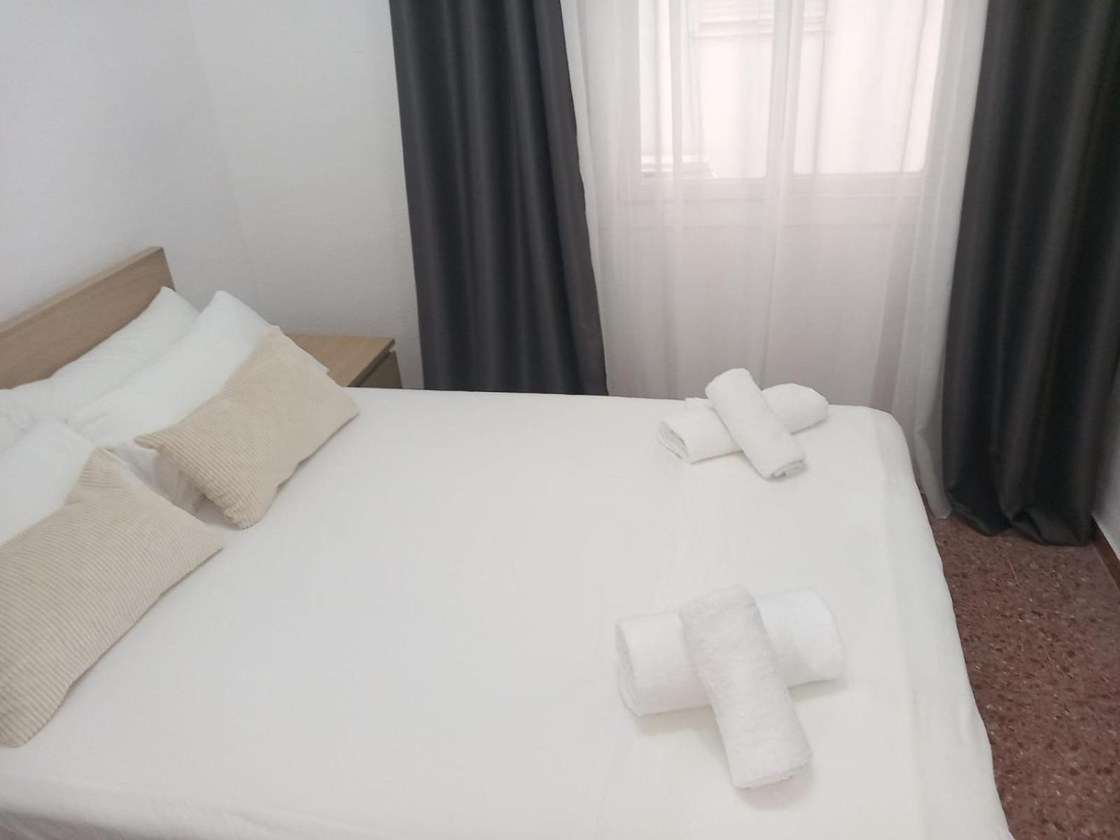 Apartments Del Sol Кулера Екстериор снимка